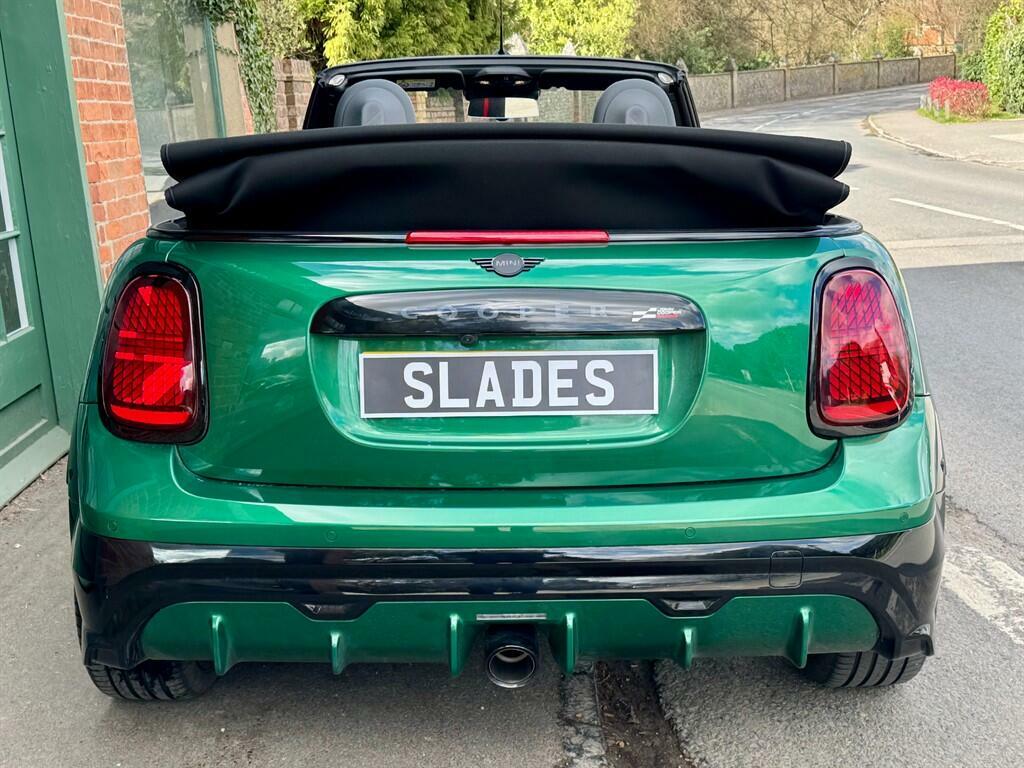 Mini Convertible John Cooper Works Green #3