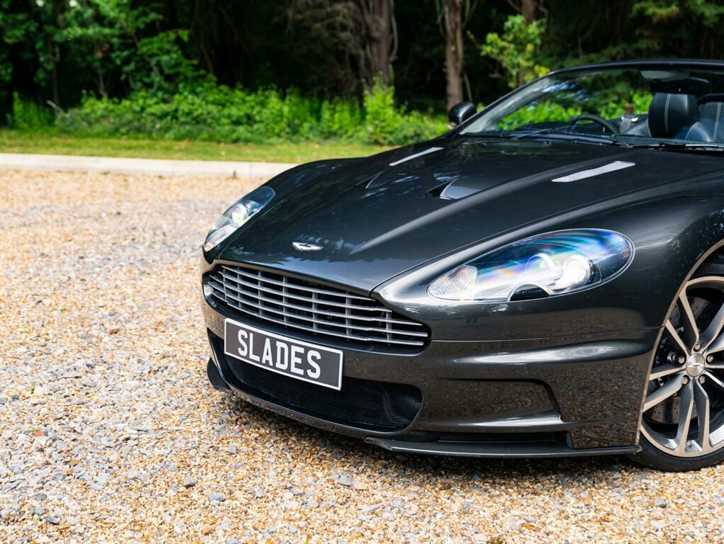 Aston Martin DBS V12 White #9