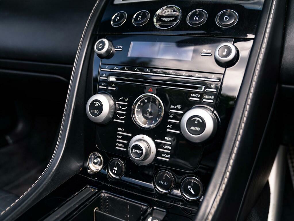Aston Martin DBS V12 White #22