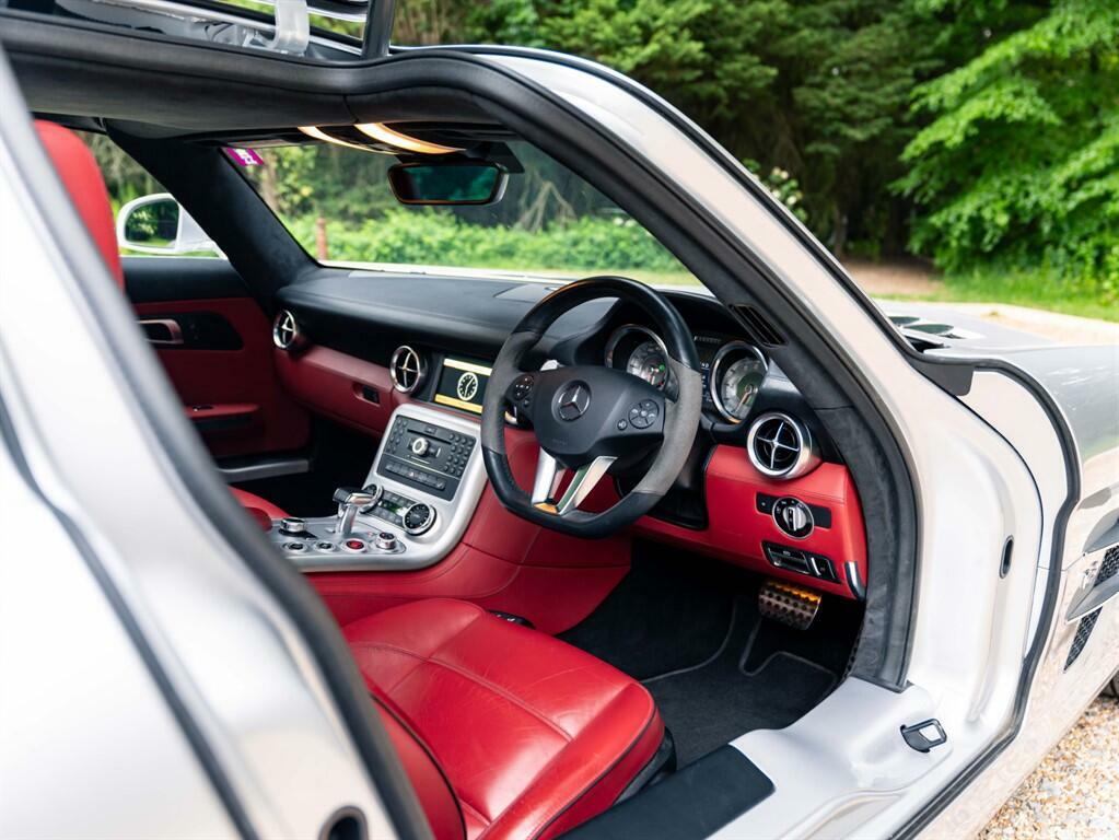 Mercedes-Benz SLS Gullwing Coupe Silver #20