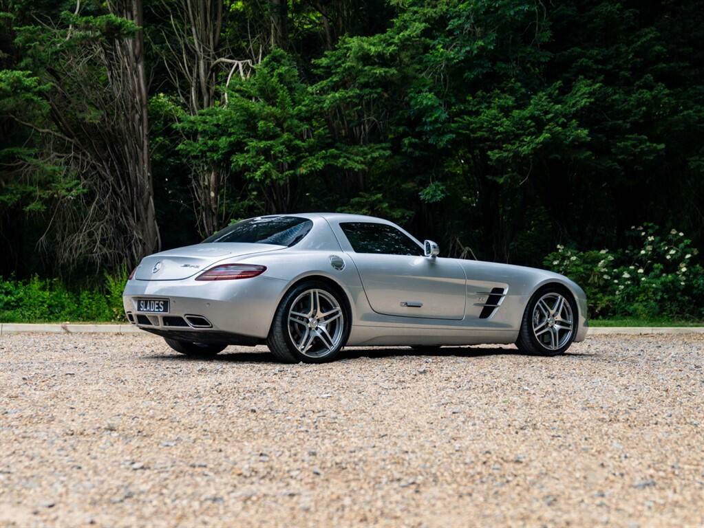 Mercedes-Benz SLS Gullwing Coupe Silver #1