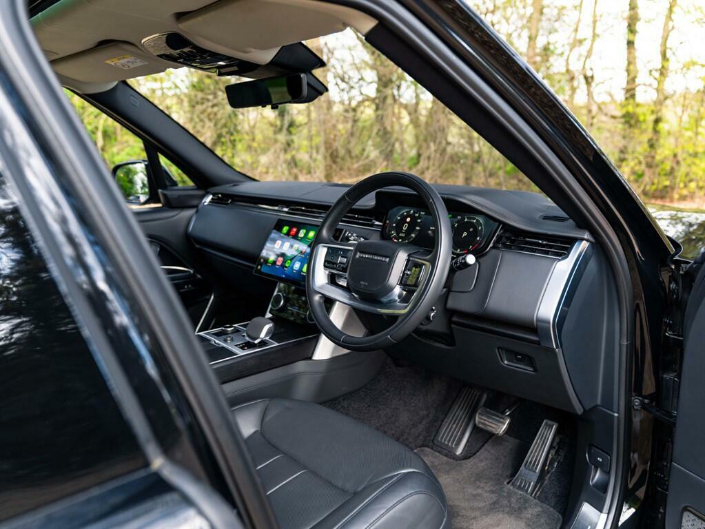 Land Rover Range Rover First Edition Black #4