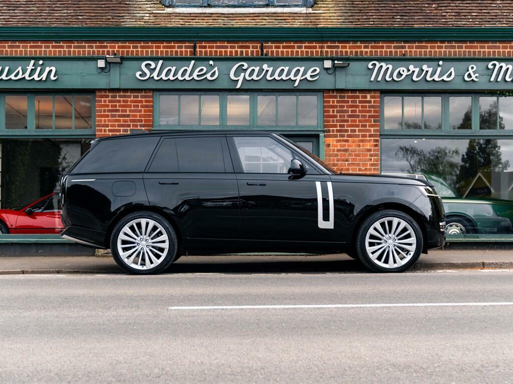 Land Rover Range Rover First Edition Black