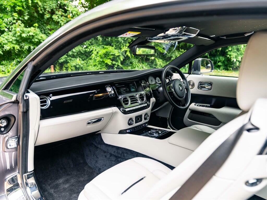 Rolls-Royce Wraith Black Badge  #15