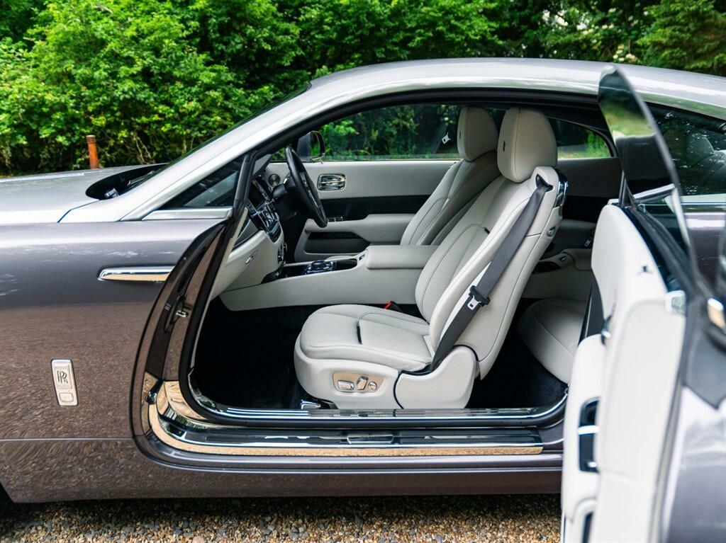 Rolls-Royce Wraith Black Badge  #25