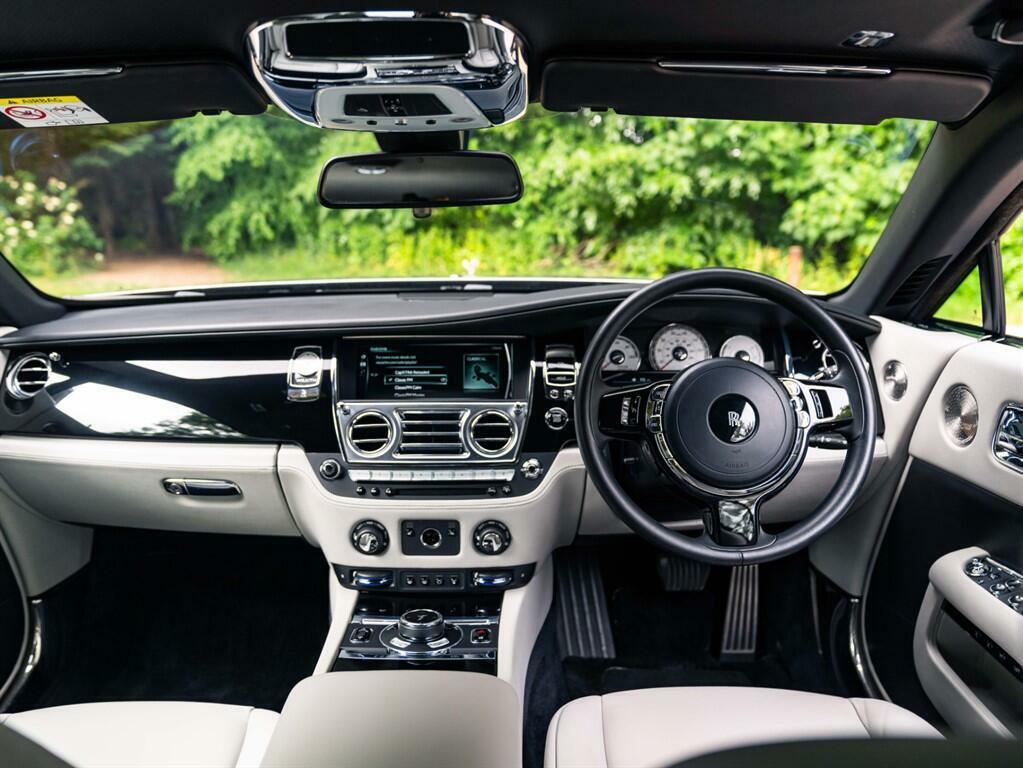 Rolls-Royce Wraith Black Badge  #14