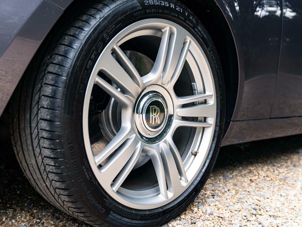 Rolls-Royce Wraith Black Badge  #21