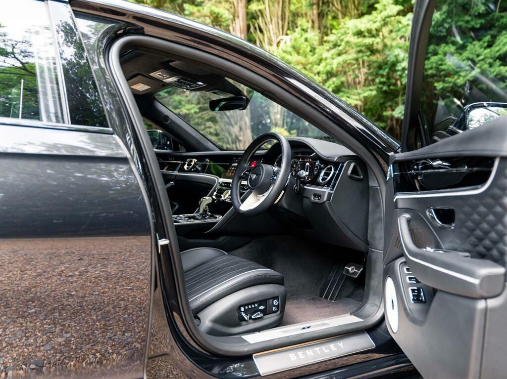 Bentley Flying Spur 6.0 W12 Speed Edition 12 Saloon 4W Green #24