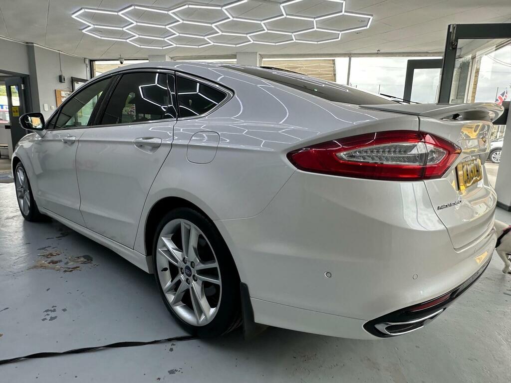 Ford Mondeo Hatchback 2.0 Tdci Titanium Euro 6 Ss 2015 CA15CNK White #4