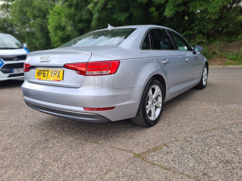 Audi A4 Tdi Ultra Se HF67YPX Silver #4
