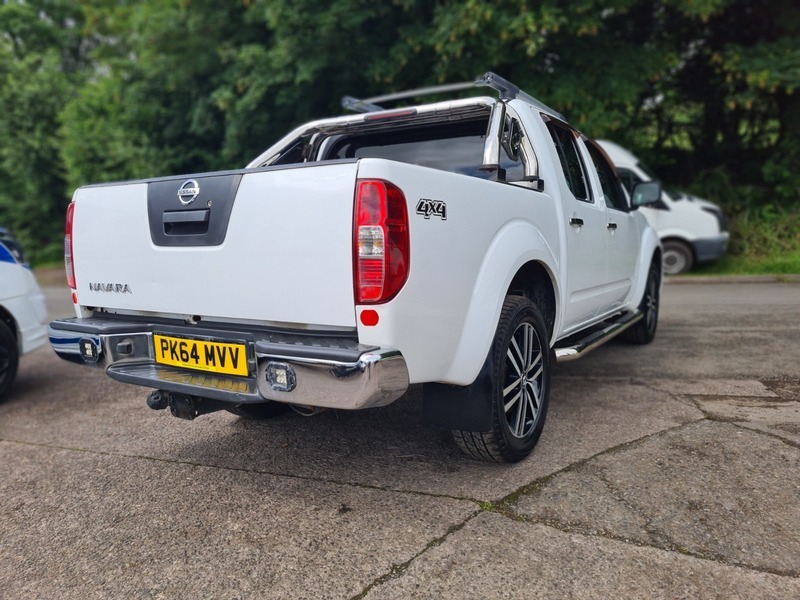 Nissan Navara Dci Tekna 4X4 Shr White #4