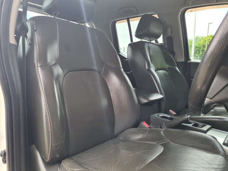 Nissan Navara Dci Silver #7