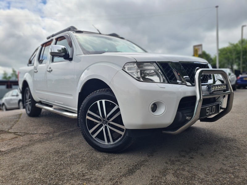 Nissan Navara Dci Tekna 4X4 Shr White #3