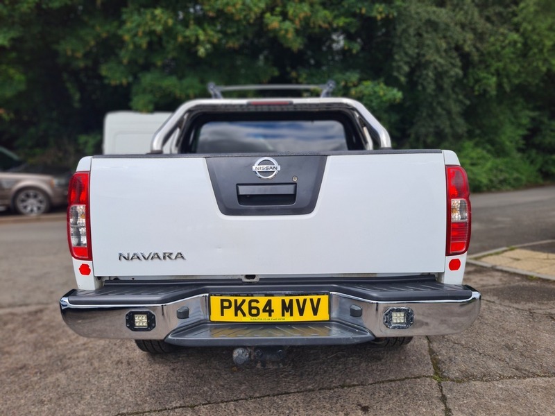 Nissan Navara Dci Tekna 4X4 Shr White #5