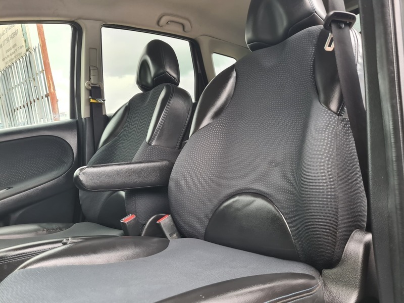 Nissan Note 1.6 16V N-tec Hatchback Euro 5 1 Silver #11