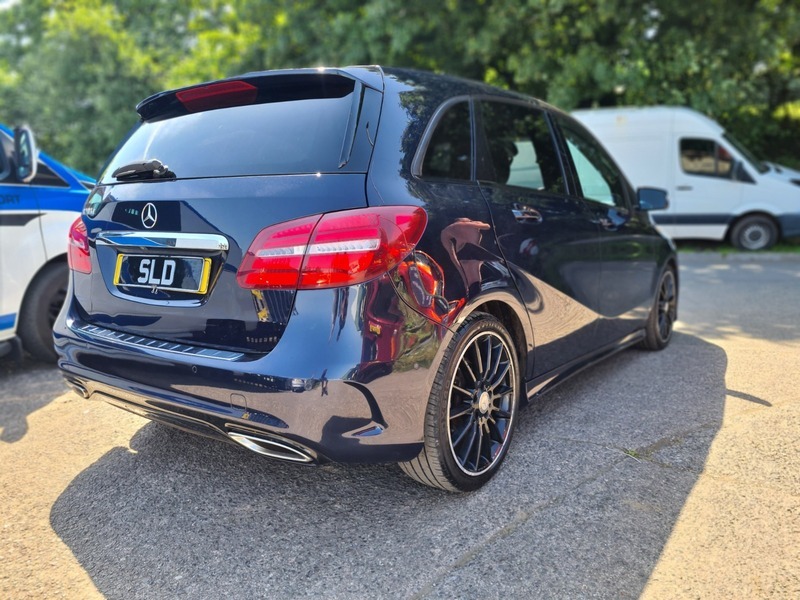 Mercedes-Benz B Class B 200 D Amg Blue #4