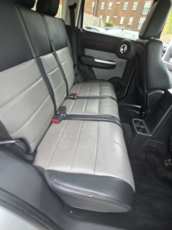 Dodge Nitro 2.8 Crd Sxt Red #10