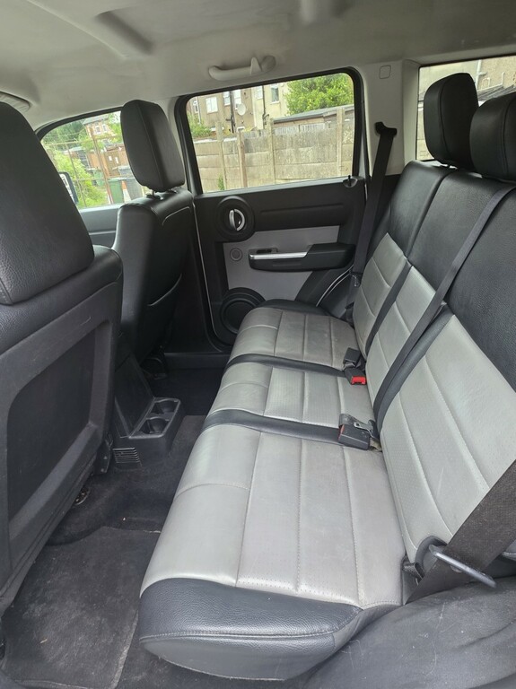 Dodge Nitro 2.8 Crd Sxt Red #17