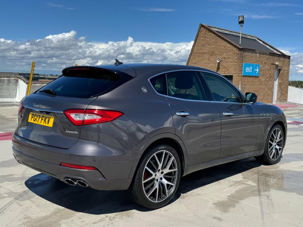 Maserati Levante D V6 White #7