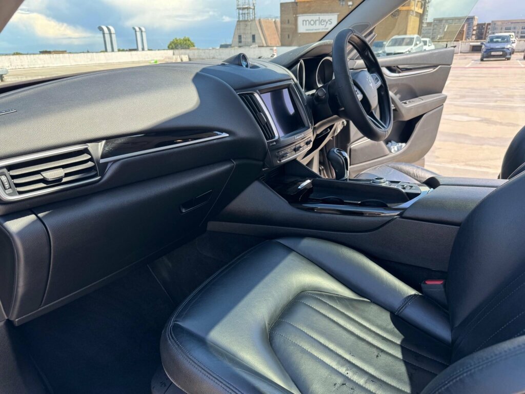 Maserati Levante D V6 White #14