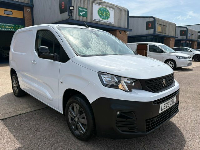 Peugeot Partner Asphalt Premium L1 1.5 White