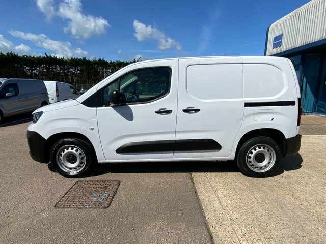 Peugeot Partner Professional Premium L1 1.5 FT72OEG White #6