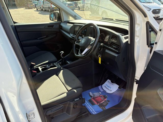 Volkswagen Caddy Maxi Commerce Plus White #15