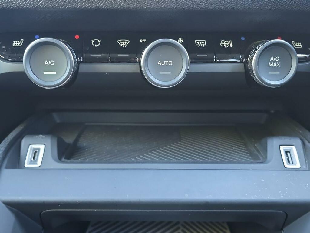 Citroen e-C4 100Kw E-series 50Kwh Black #26