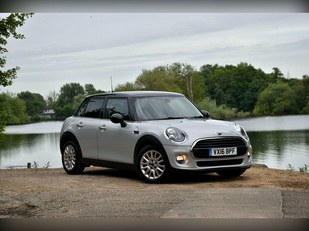 Mini Hatch 1.5 Cooper D Hatchback Euro 6 S Silver