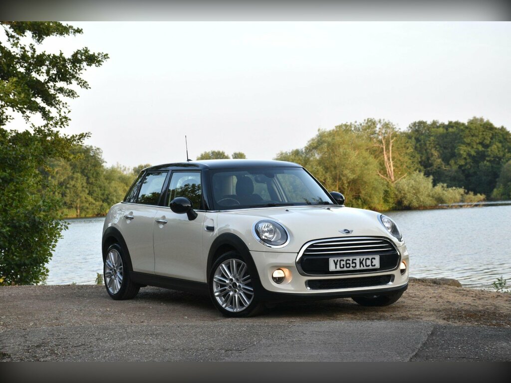 Mini Hatch Back Euro 6 Ss 136 Ps Blue #1