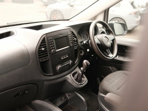 Mercedes-Benz Vito 116 Bluetec Sport Silver #2