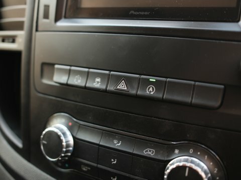 Mercedes-Benz Vito Panel Van Silver #30