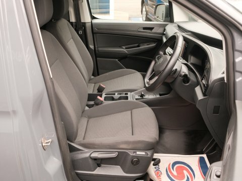 Volkswagen Caddy 2L Commerce Plus White #19