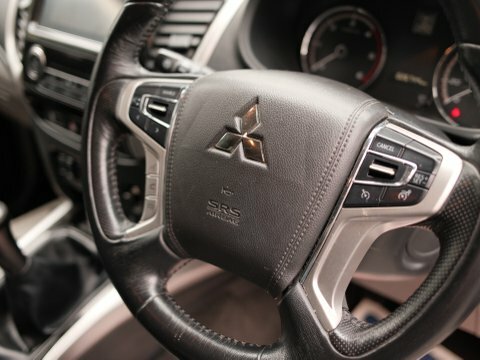 Mitsubishi L200  Silver #21