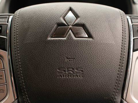 Mitsubishi L200  Silver #33