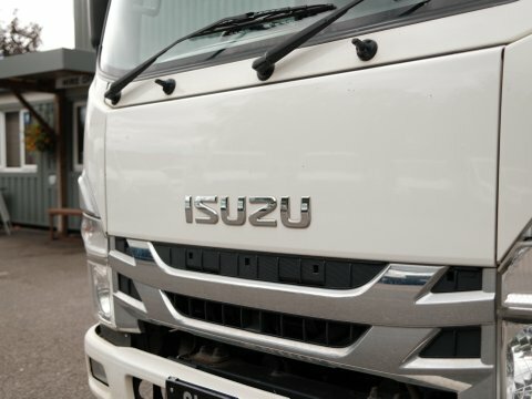 Isuzu  1.9L Null White #3