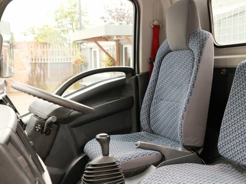 Isuzu  1.9L Null White #5