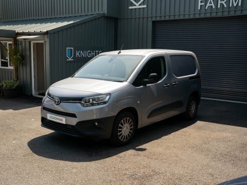 Toyota Proace City L1 Icon Grey