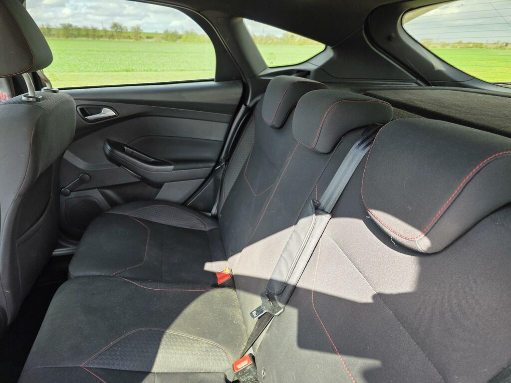 Ford Focus 1.0 Ecoboost 140 St-line Navigation Black #30
