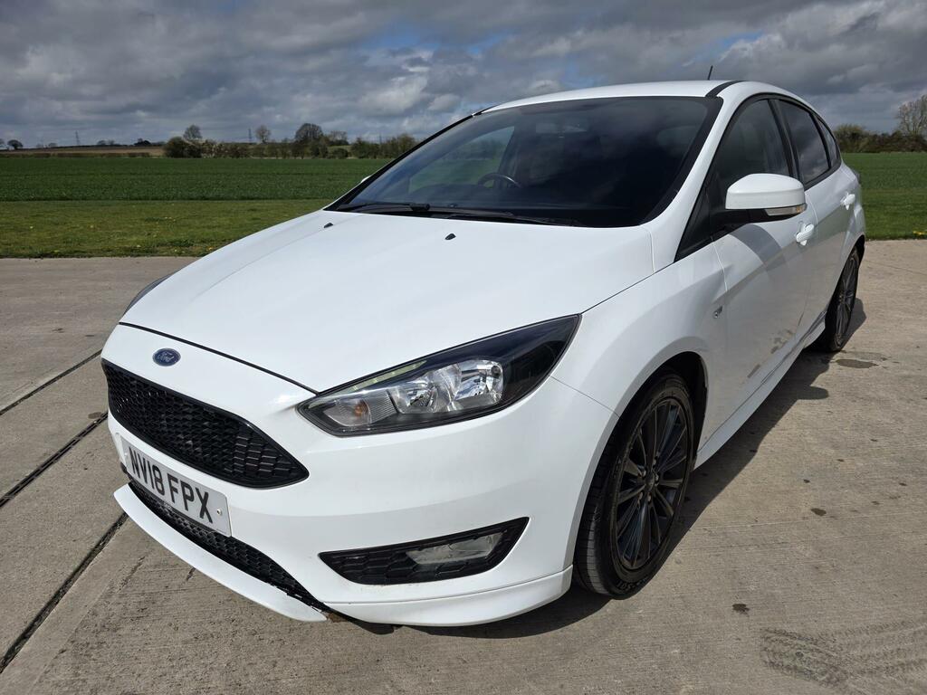 Ford Focus 1.0 Ecoboost 140 St-line Navigation Black #15