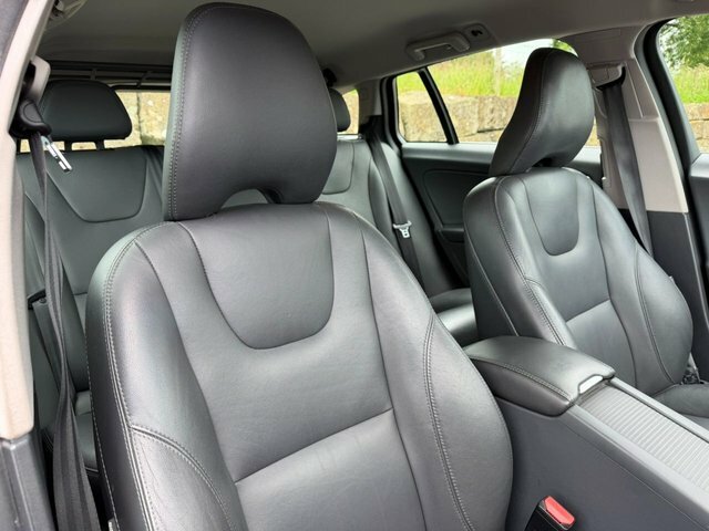 Volvo V60 2018 2.0 D2 Se Nav Estate Euro 6 Grey #6