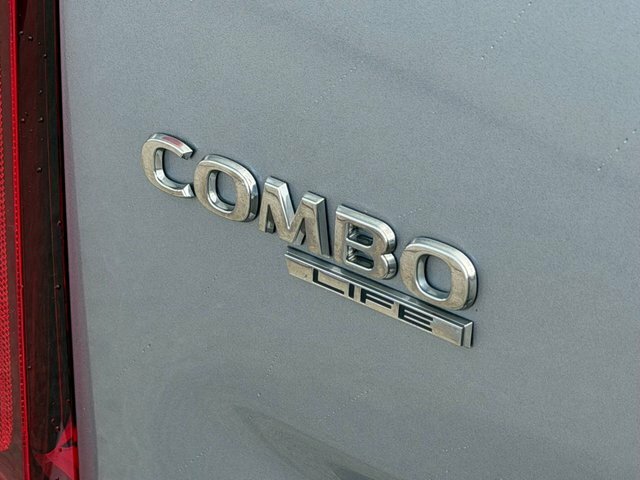 Vauxhall Combo Life Estate Blue #32