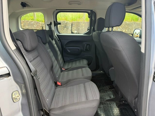 Vauxhall Combo Life Estate Blue #15