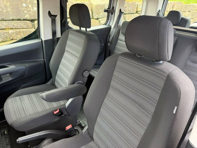 Vauxhall Combo Life Estate Blue #7