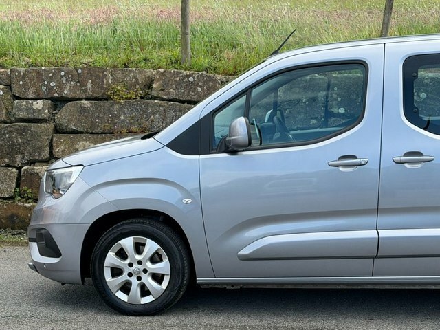 Vauxhall Combo Life 2020 1.2 Turbo Gpf Energy Mpv Eu Grey #3
