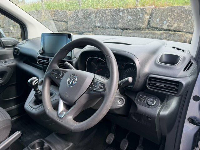 Vauxhall Combo Life Estate Blue #37