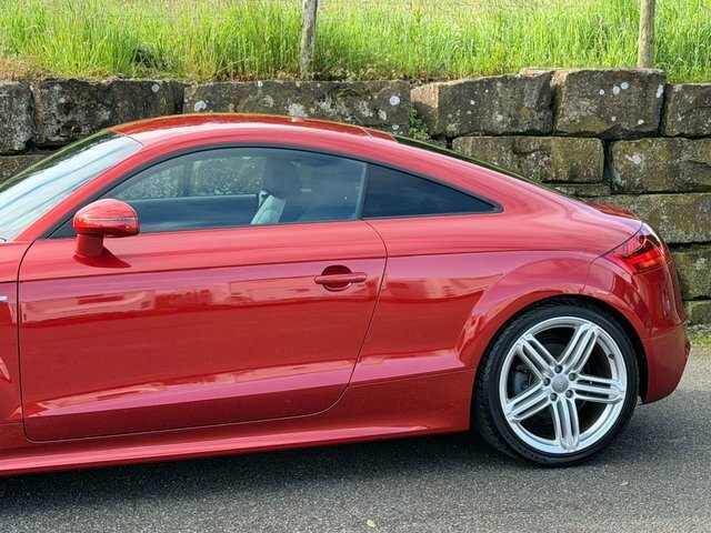 Audi TT 2011 2.0 Tfsi S Line Coupe S Tronic Qua Red #4