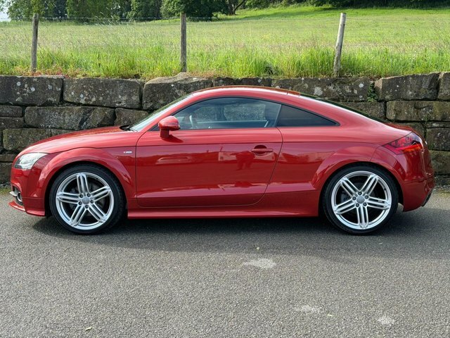 Audi TT 2011 2.0 Tfsi S Line Coupe S Tronic Qua Red #2