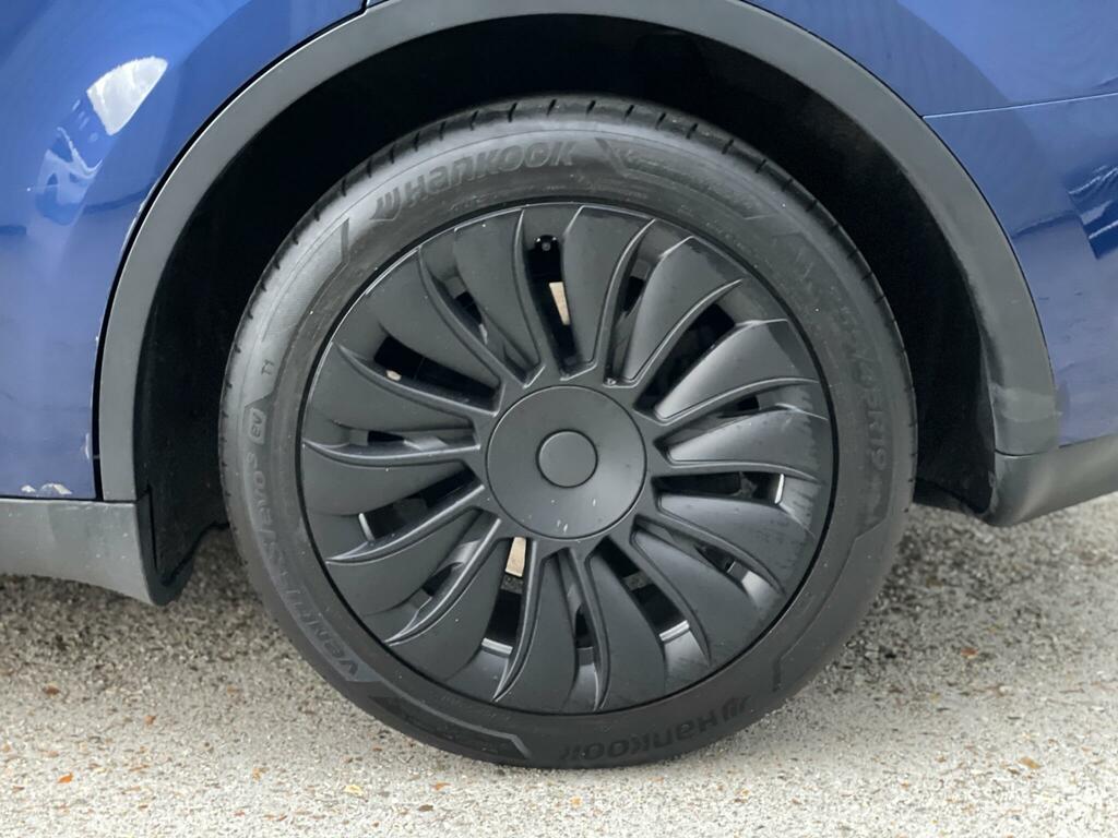 Tesla Model Y Electric  #4