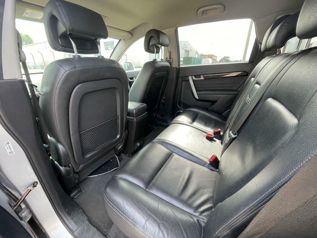 Chevrolet Captiva 2.2 Ltz Vcdi 184 Bhp Silver #9